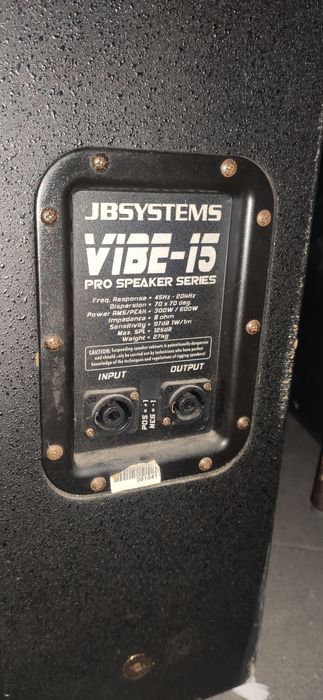 Vendo Amplificador bheringer 1800wts + 2 colunas passivas 600wts cada