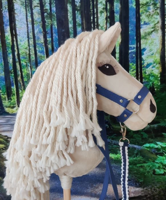 Konik na patyku hobby horse koń na kiju bułany beżowy A4