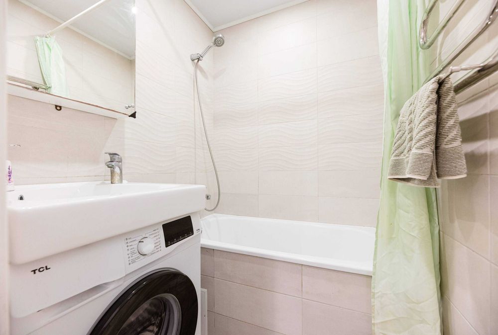 2К квартира Дарницька площа, Дарниця , Чернігівська 3поверх