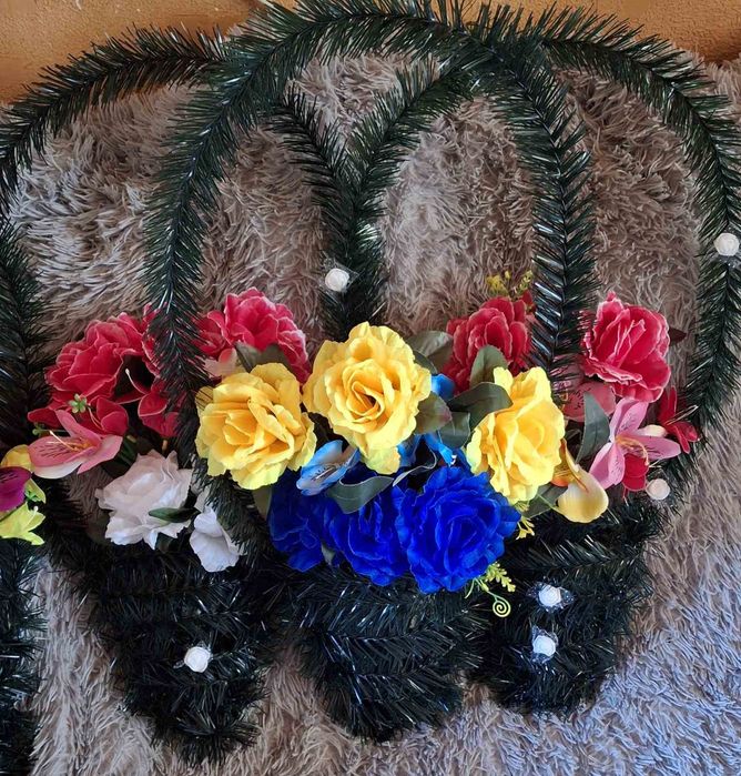 Поминальны венок -корзина