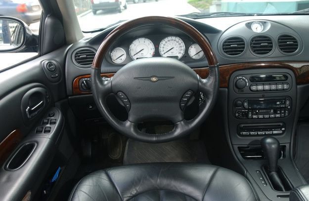 Chrysler 300M 2.7 para peças