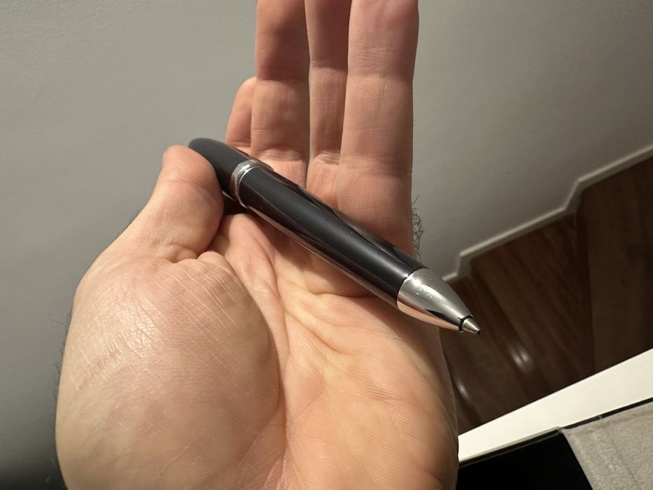 Caneta mercedes-benz com caixa