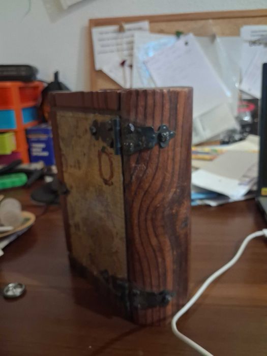 Caixa de madeira Livro