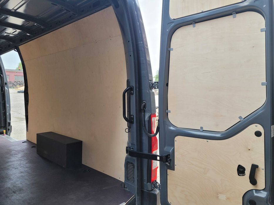 ZABUDOWA BUSA Renault Master/Opel Movano/Nissan Interstar/podłoga+boki