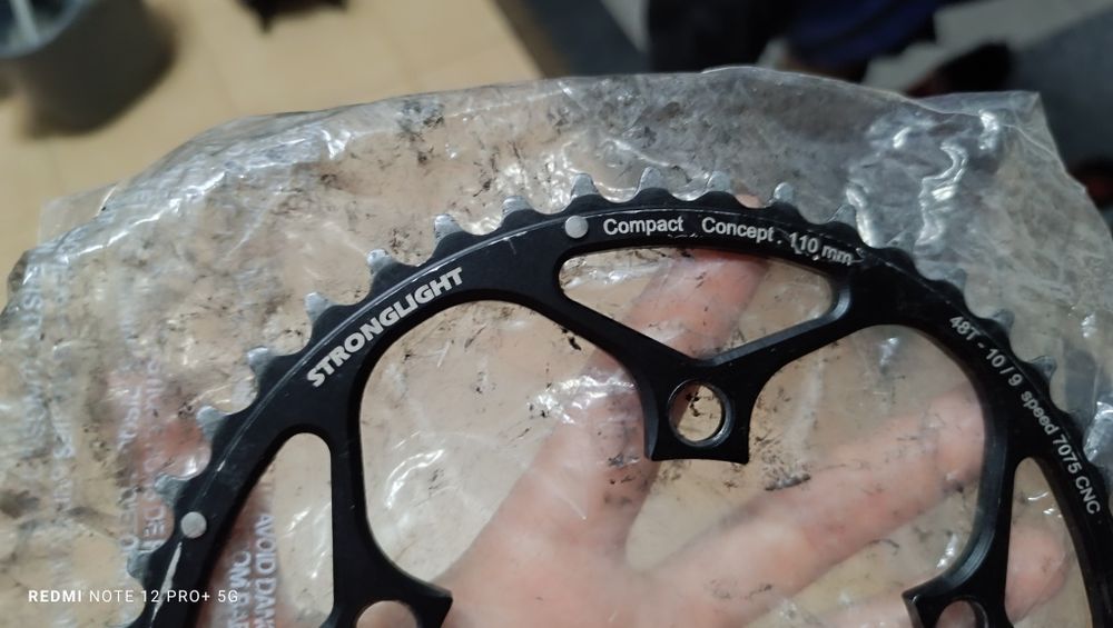 Prato 48 Stronglight