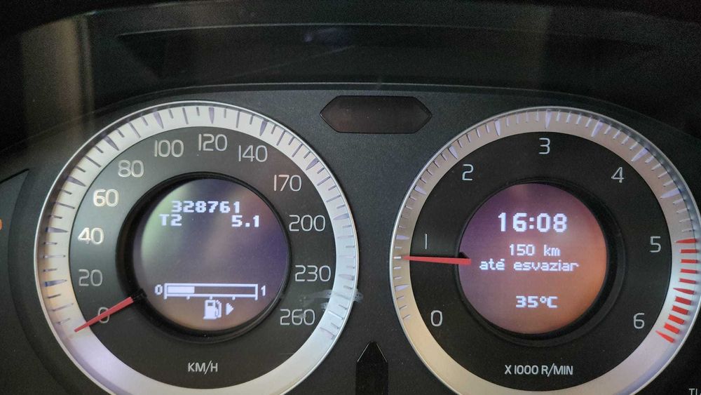 Carro Volvo XC60 para venda