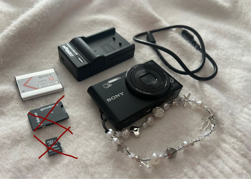 Sony cybershot DSC-W830