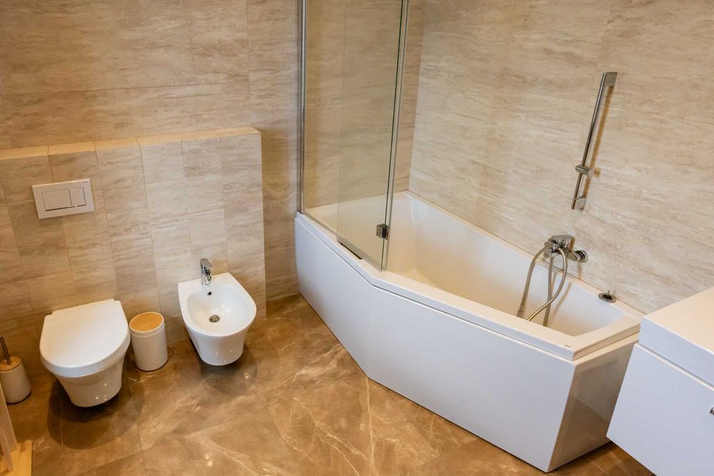 Оренда таунхауса 215 м² у КМ «Блакитна Лагуна» (Осокорки) | 3 спальні, гараж, пляж, охорона