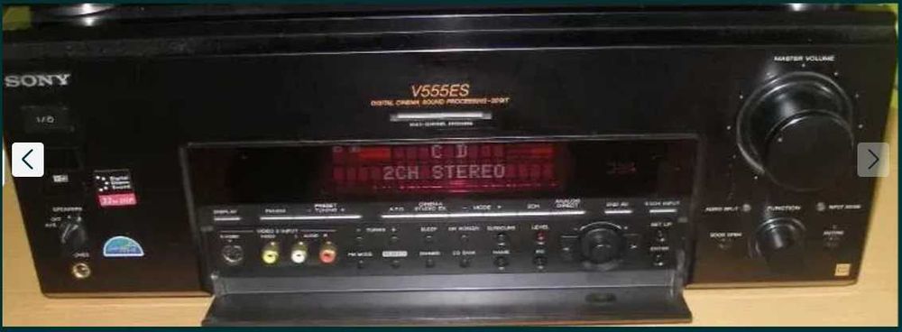 Amplituner SONY V555ES