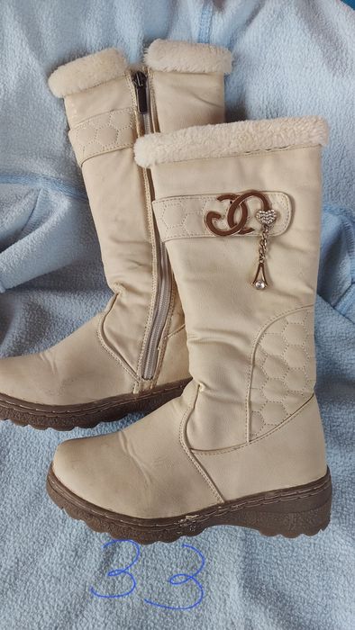 Віддам взуття дитяче