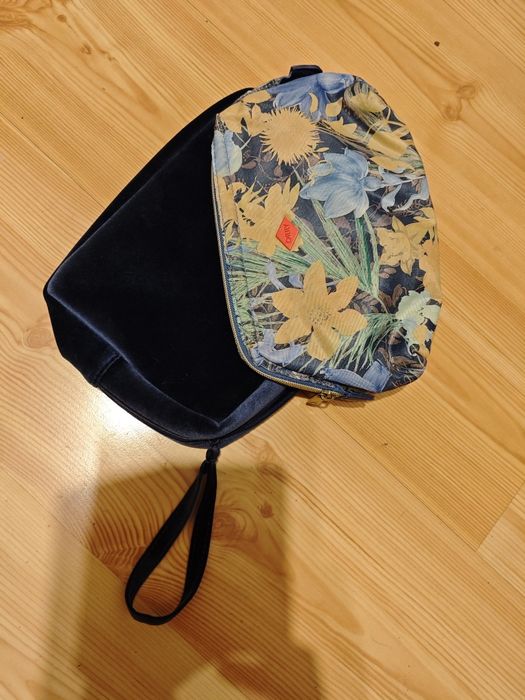 Zestaw dwóch kosmetyczek