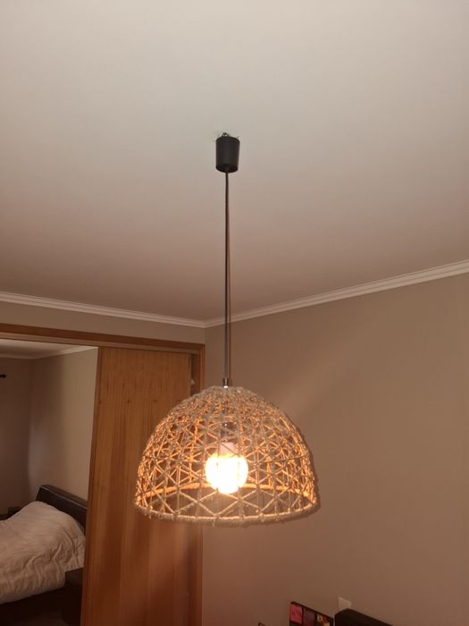 Candeeiro muito bonito como novo