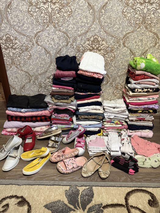 Пакет вещей 122-134 для девочки весна лето осень зима обувь