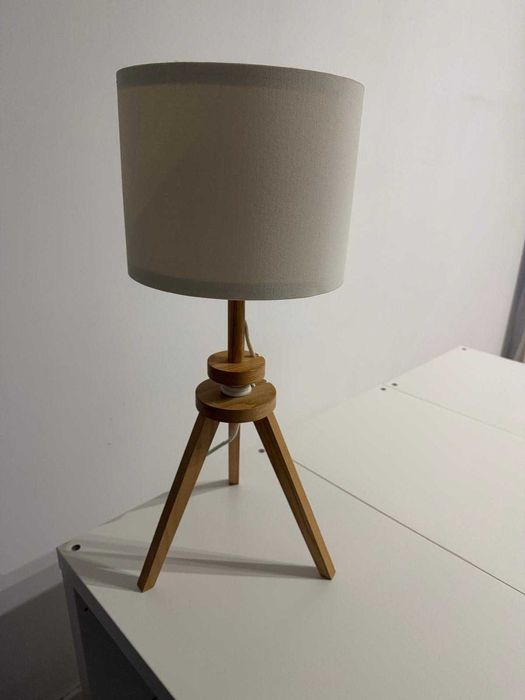 Candeeiro de Mesa LAUTERS – IKEA | Madeira Clara