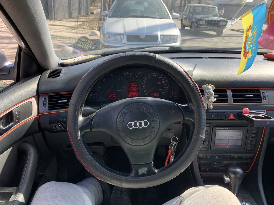 Автомобіль ауді a6 C5