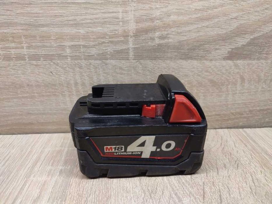 Akumulator Li-Ion Milwaukee 18 V 4 Ah M18B4