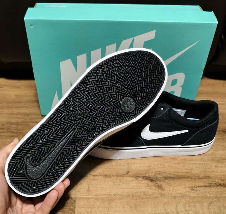Buty Męskie Trampki Sportowe NIKE Sb Chron 2 Rozmiar Eu 42 - 26,5 cm