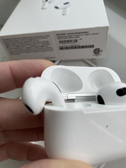 Apple AirPods 3rd Generation (MME73AM/A)