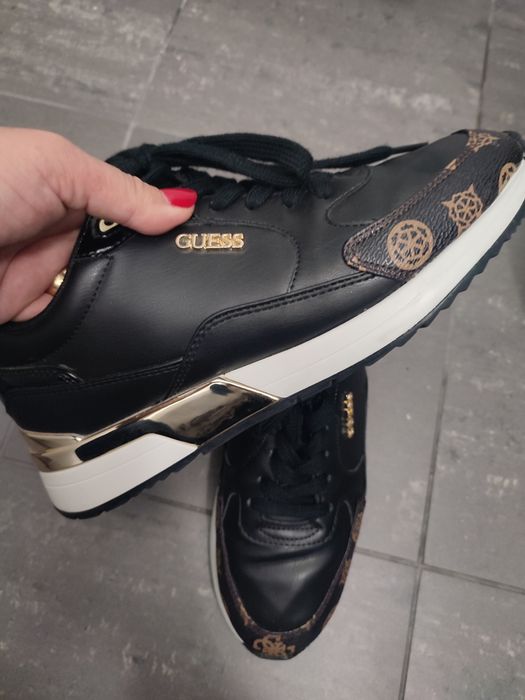 Sapatilhas mulher Guess