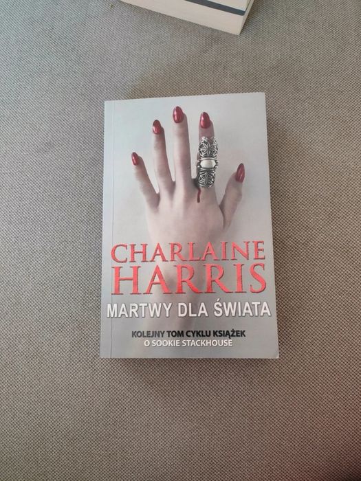 Czysta Krew. Martwy dla świata. Charlaine Harris