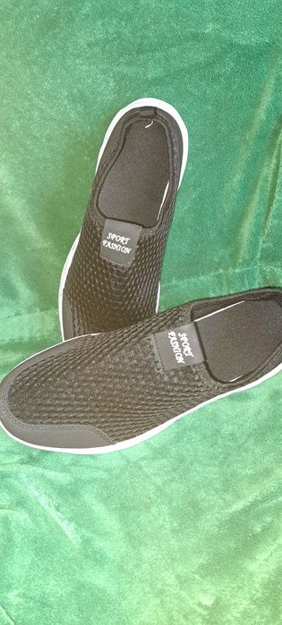 Кроссовки,кросівки 43