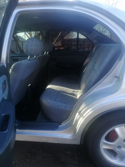 Nissan Almera N15 1996