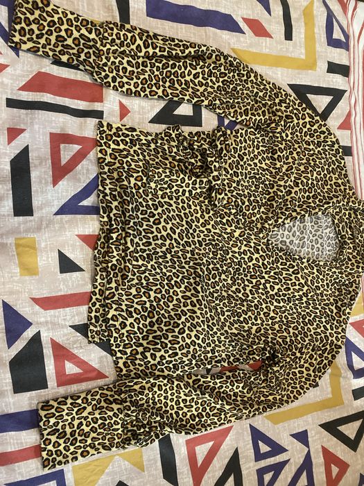 Блузка для жінок.