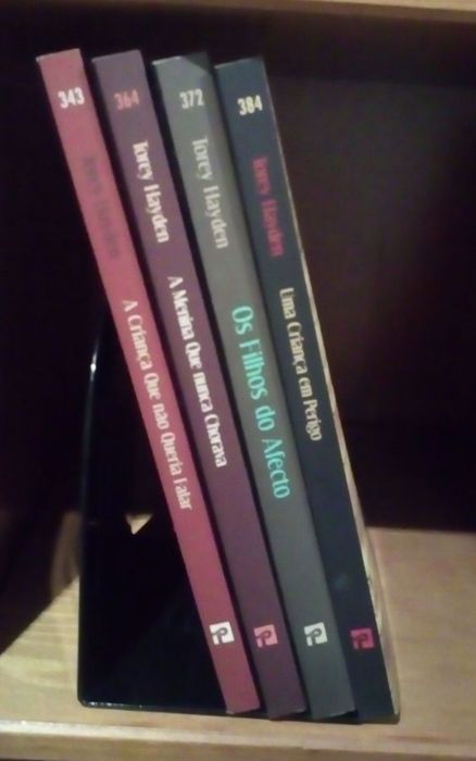 Porta-livros muito originais (base antiderrapante)