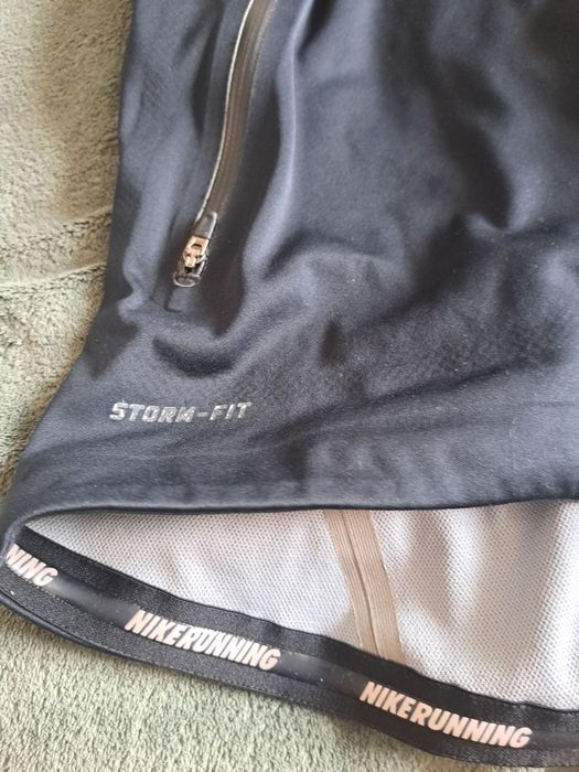 Nike running storm fit