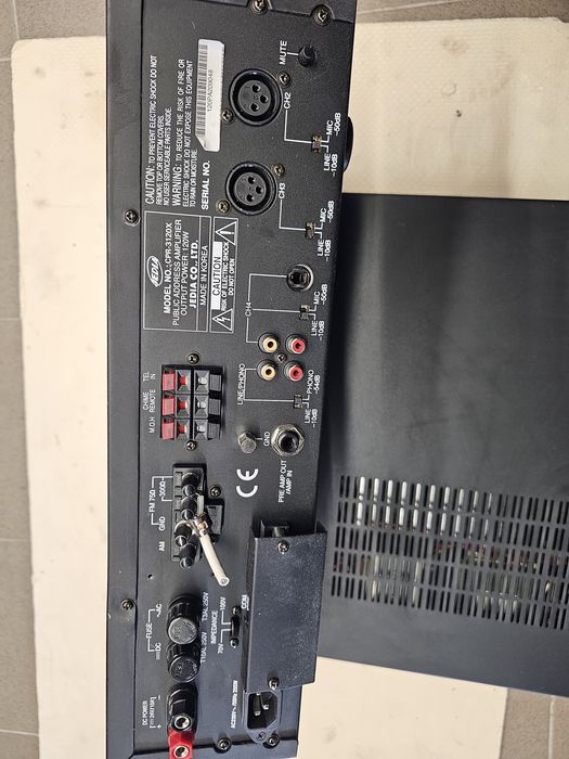 Radiowęzeł firmy RCS Kleinzentrale z moduł radiowy