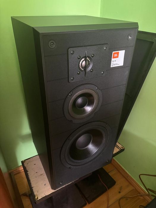 Kolumny głośnikowe JBL