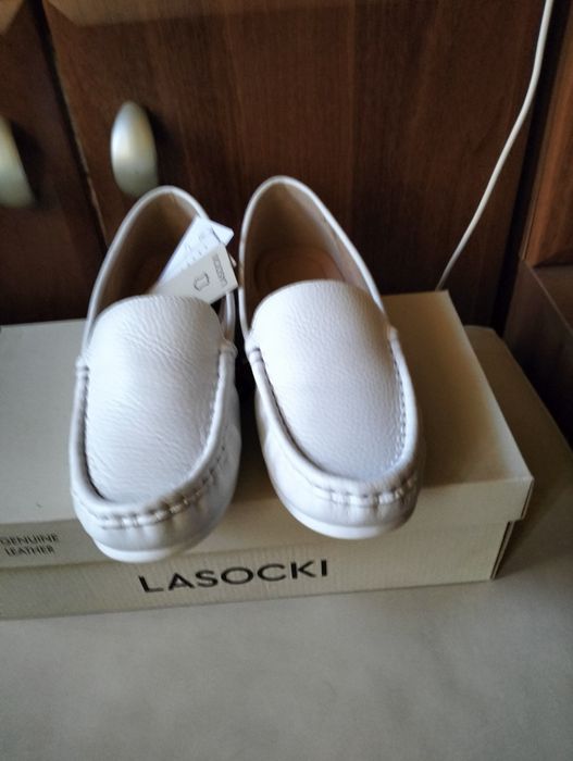 Buty skórzane białe .