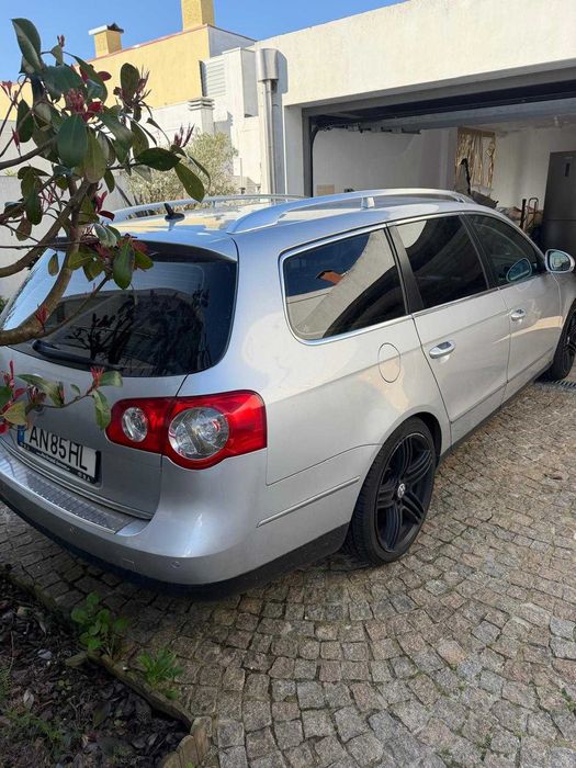 Volkswagen Passat 2006 com 226000 km. Muito estimado.