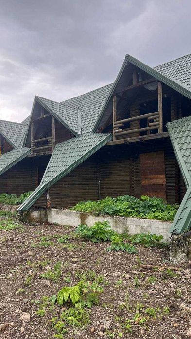 4 спарені котеджі з дерев'яного зрубу в селі Тухля!