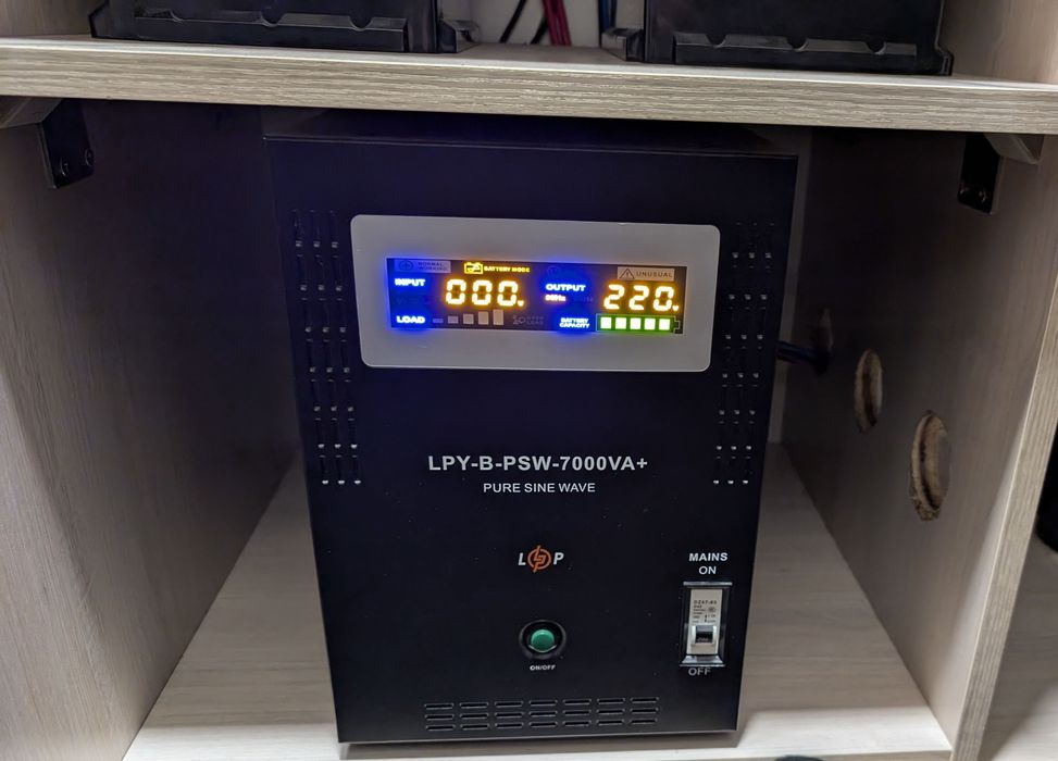 ДБЖ LogicPower LPY-B-PSW-7000VA+ (5000W) • Чиста синусоїда • Стан ново