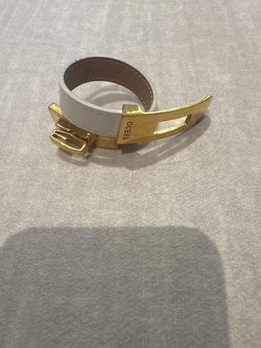 Pulseira Guess Original em Pele Branca