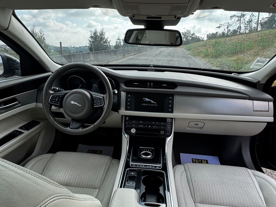 Jaguar XF 3.0 TDV6 Prestige Aut.