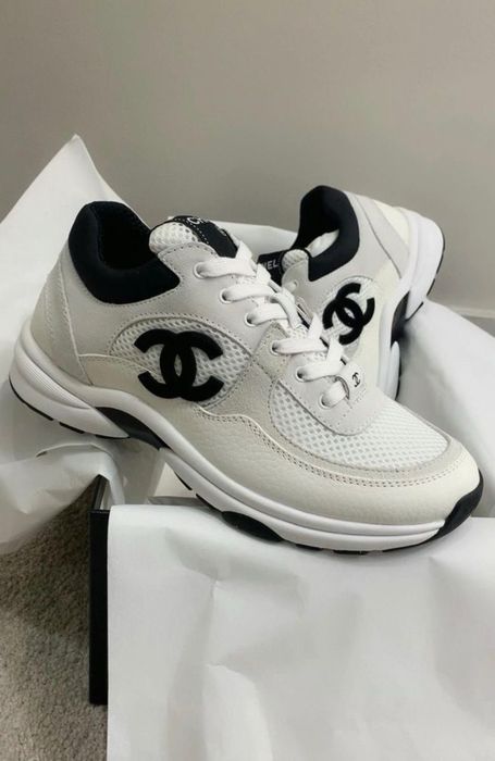 Sneakersy Chanel white
