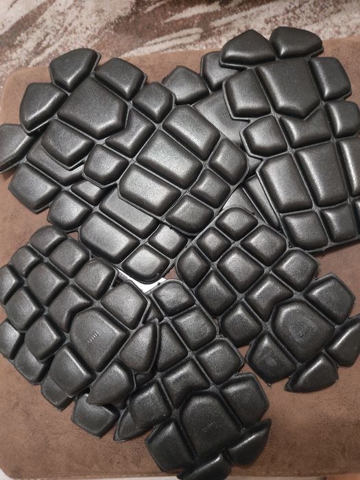 Ochraniacze, wkłady do munduru