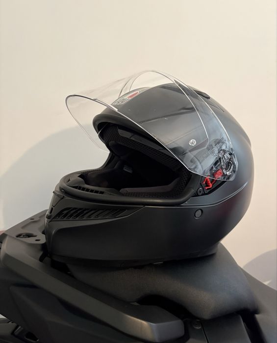 Tracer 9 Automatica + capacete
