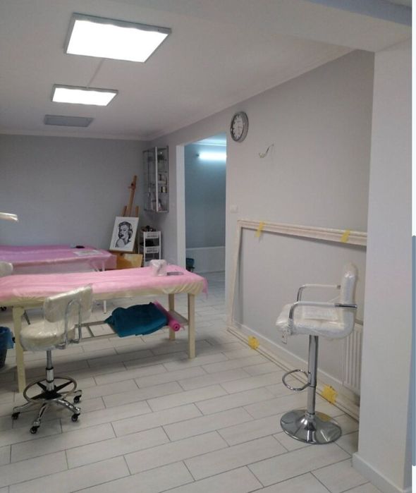 Фасадное Помещение под салон офис