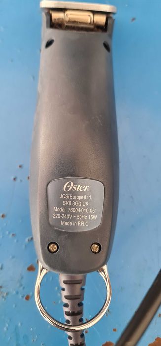Máquina de cortar  cabelo Oster profissional