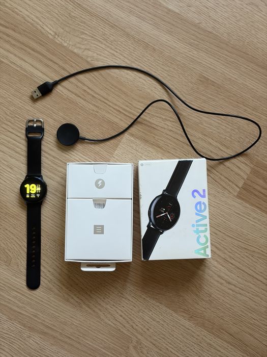 Samsung galaxy watch active 2 на 40mm