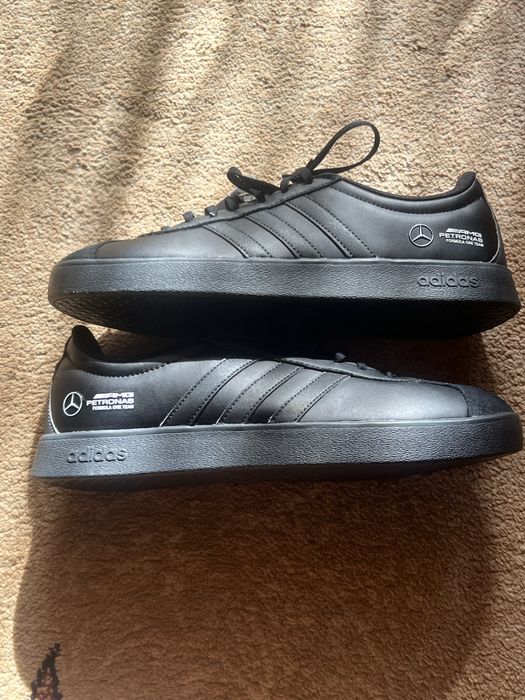 Кросівки adidas x Mercedes
