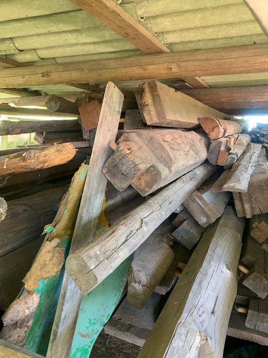 Sprzedam stare drewno po rozbiórce stodoły
