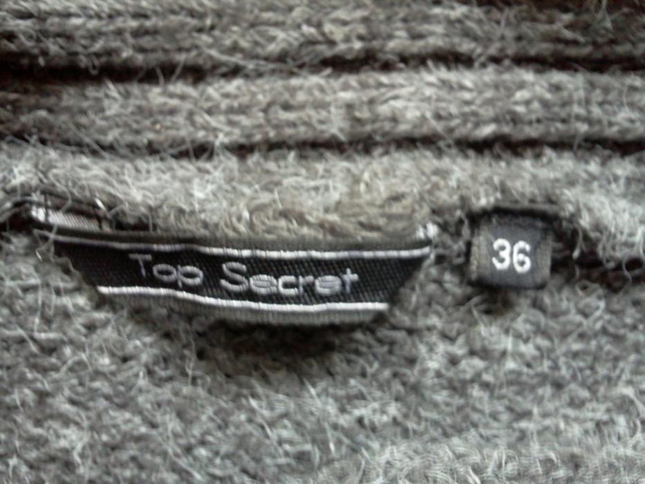 Wełniany sweter z golfem Top Secret
