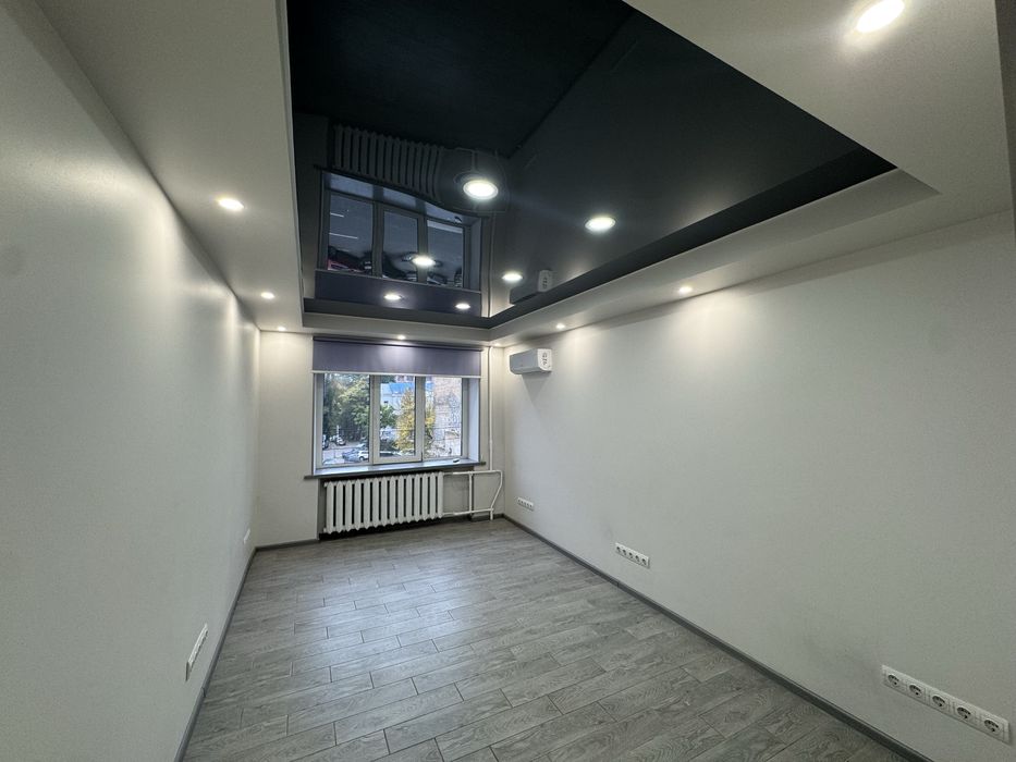 Центр ! Оренда Здам офіс закритого типу метро Університет Вокзальна