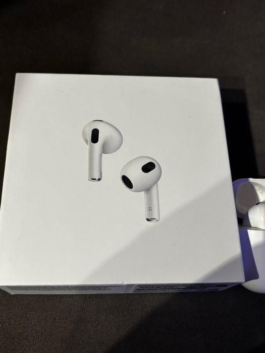 Apple airpods 3 sluchawki białe komplet