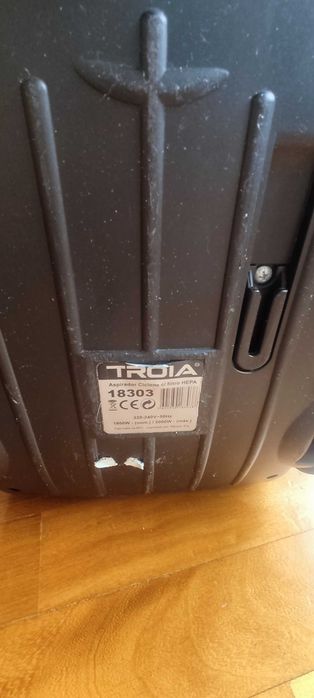 Aspirador sem saco 1800/2000 w vermelho Troia