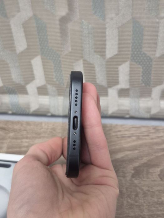 Айфон 15 базовий | iPhone 15